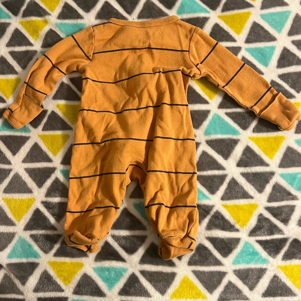 Striped One Piece bundle - Picture 6 of 6